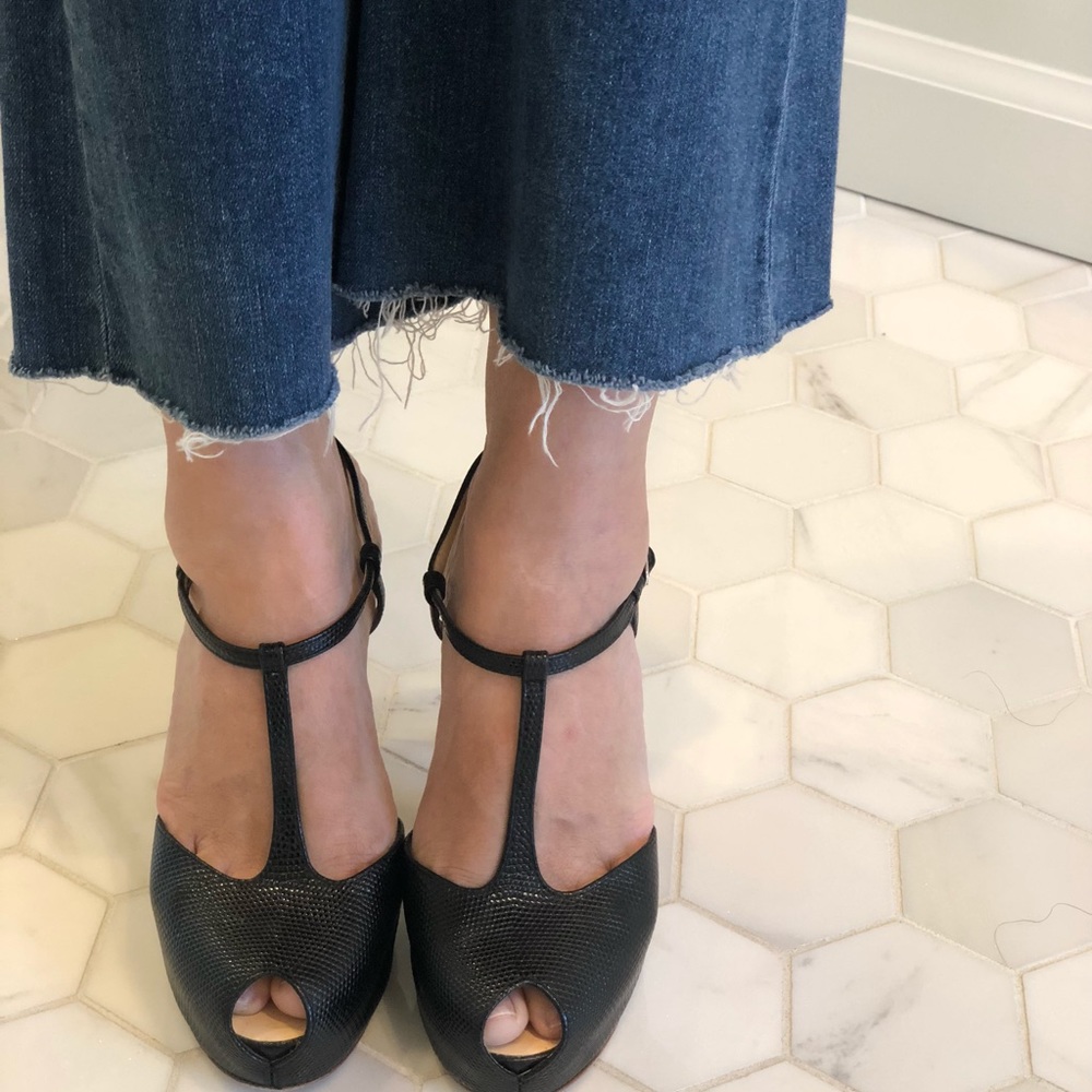 Giuseppe zanotti platform t-strap sz 35.5